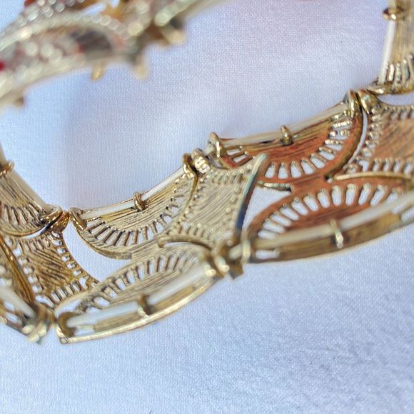 Rangoli Inspired Stretch Bracelet Gold Tone Open Work Central Tiny Beads - Picture 5 of 7